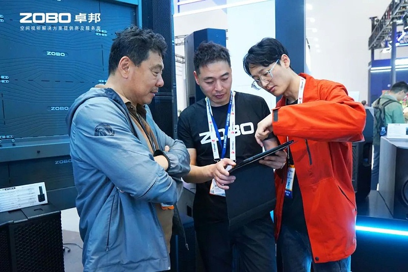 2聚焦展会盛况丨北京infocomm展 ZOBO草莓视频软件免费下载展会第二天 热度依旧不减 好评如潮