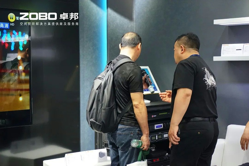 10璀璨新品燃爆全场！ZOBO草莓视频软件免费下载次日热度飙升，口碑炸裂